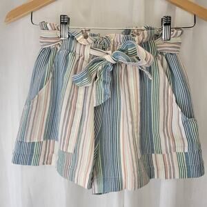 onetheland Paperbag Waist Striped Shorts with Pockets and Belt, S